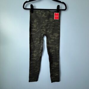 NWT Spanx Green Camo Look at Me‎ Now Leggings Size Medium (6/8) MSRP $68